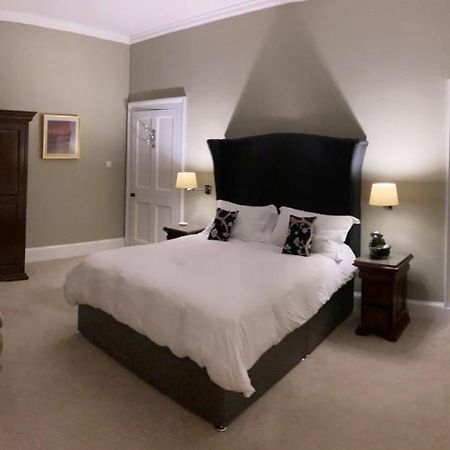 West End Townhouse Bed and Breakfast EDI Buitenkant foto