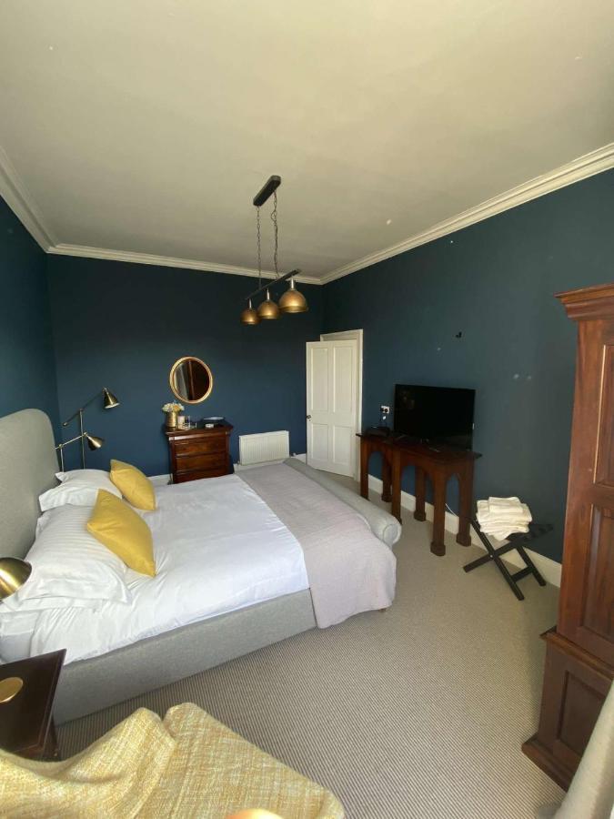 West End Townhouse Bed and Breakfast EDI Buitenkant foto